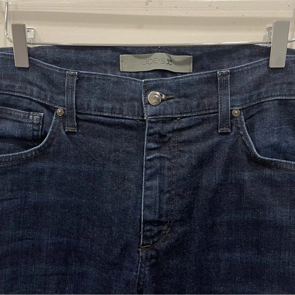 Joe’s The Classic Straight Leg Jeans in Bethea Dark Wash Size 38